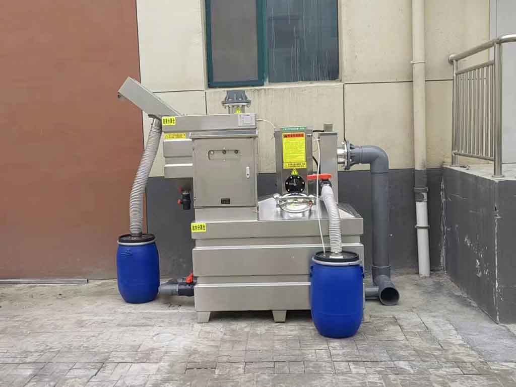 安徽蚌埠全自动油水分离器项目现场
